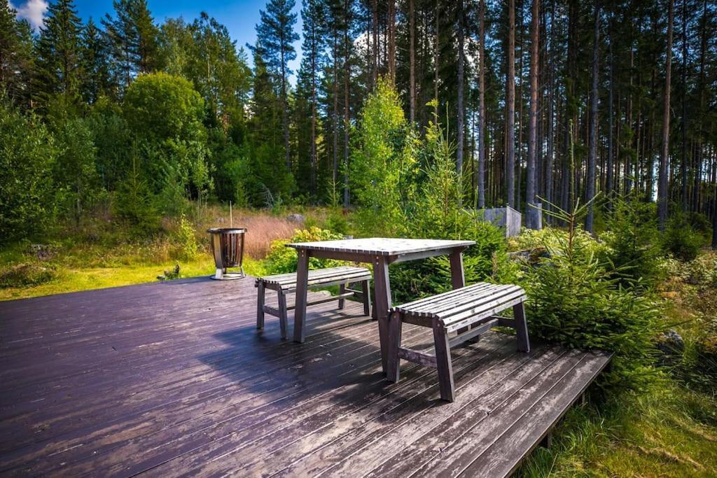Langroesta; Ruime Blokhut Grenzend Aan Bos Villa Hagfors Luaran gambar